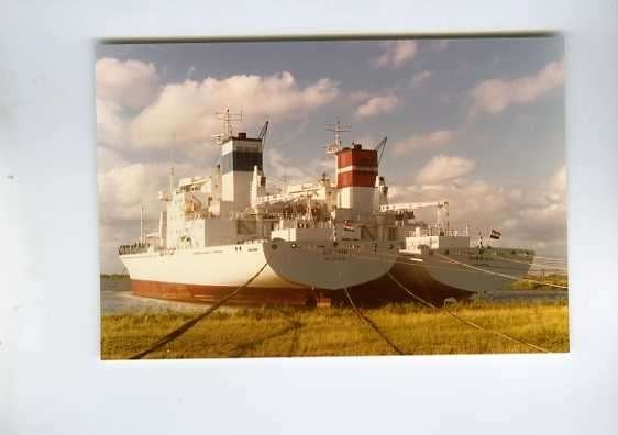 scheepvaart-foto-rio frio-honolulu-opgelegd-dammers&heide-2x, Verzamelen, Ophalen of Verzenden, Zo goed als nieuw, Motorboot, Boek of Tijdschrift