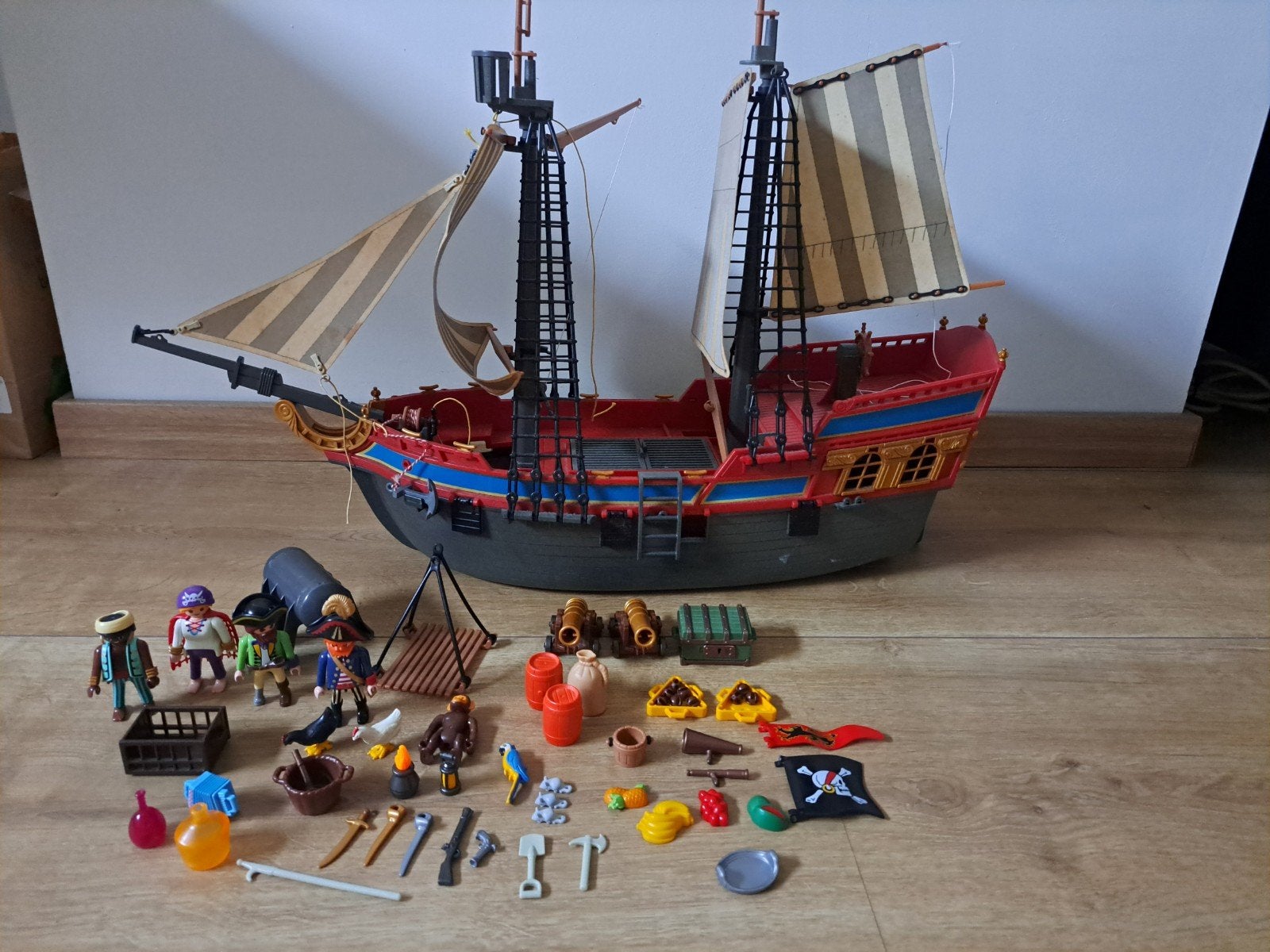 Playmobil Piratenvlaggenschip 3940 en Piraat 6684, Ophalen, Gebruikt, Jongen of Meisje