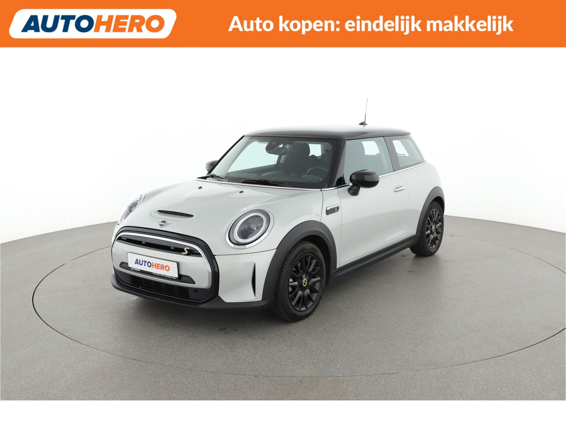 MINI Electric MINI Electric Collection 33 kWh |SN39708|, Auto's, Mini, Gebruikt, Met garantie (alle), 4 stoelen, Grijs