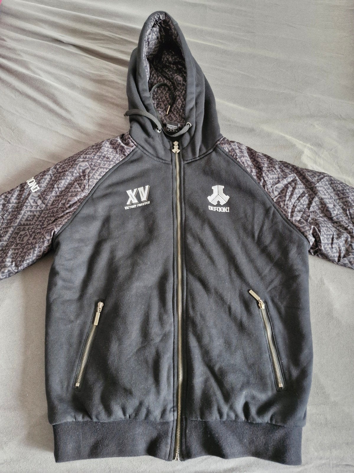 Q Dance DefQon.1 vest, Maat 52/54 (L), Q Dance, Zwart, Nieuw