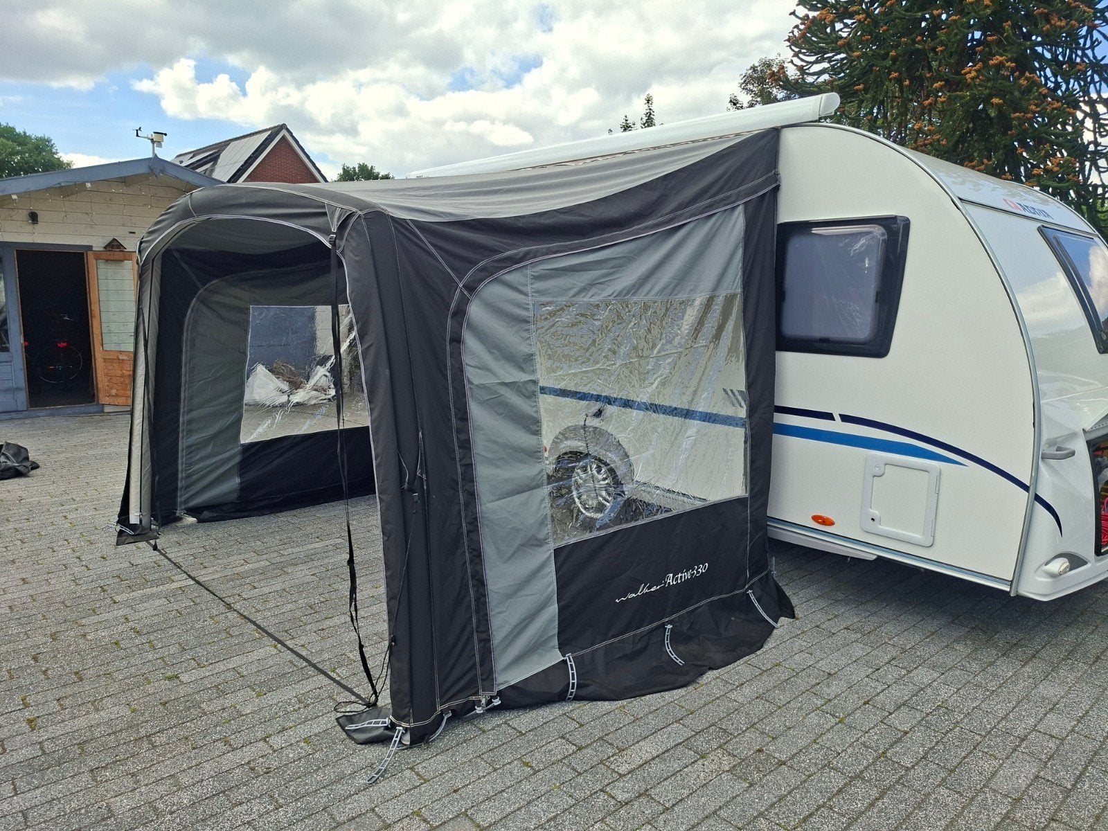 Walker active 330 opblaasbare luifel, Ophalen, Zo goed als nieuw, Walker Campingstyle