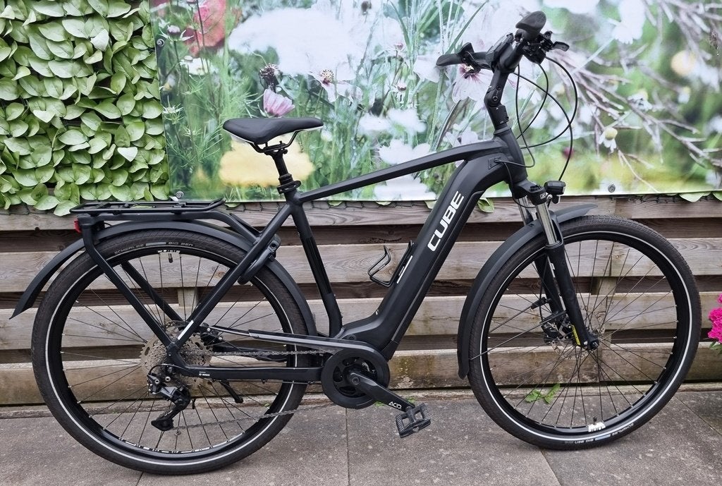 ebike cube touring pro500 T10 57 cm bosch plus 500 wh, Fietsen en Brommers, Overige merken, Velgrem, Versnellingen, Ophalen of Verzenden