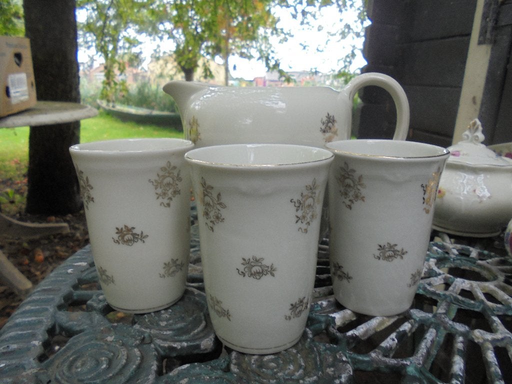 3 Melkbekers Winterling Marktleuthen Bavaria gouden roosjes, Ophalen of Verzenden