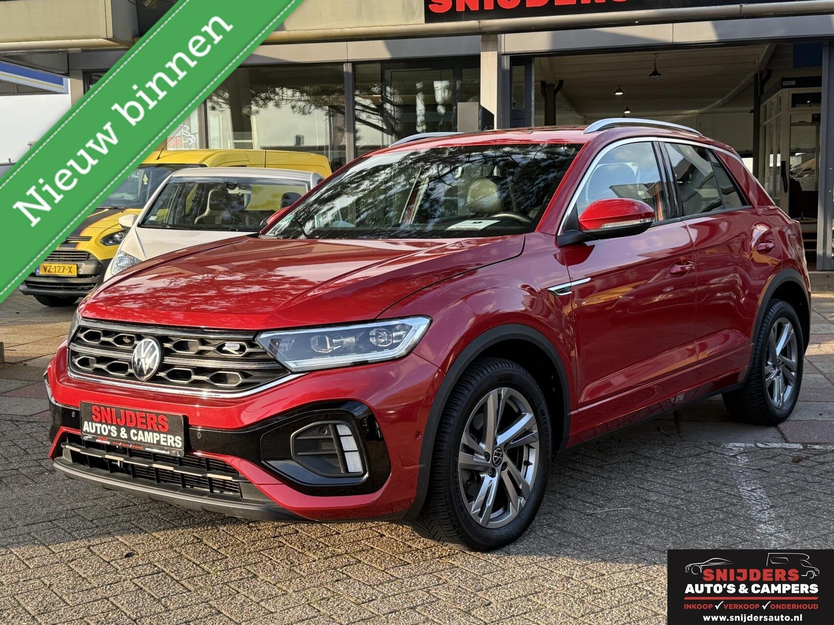 Volkswagen T-Roc 1.5 TSI Sport Business R panoramadak, Auto's, Volkswagen, Stof, Zwart, 4 cilinders, 16 km/l