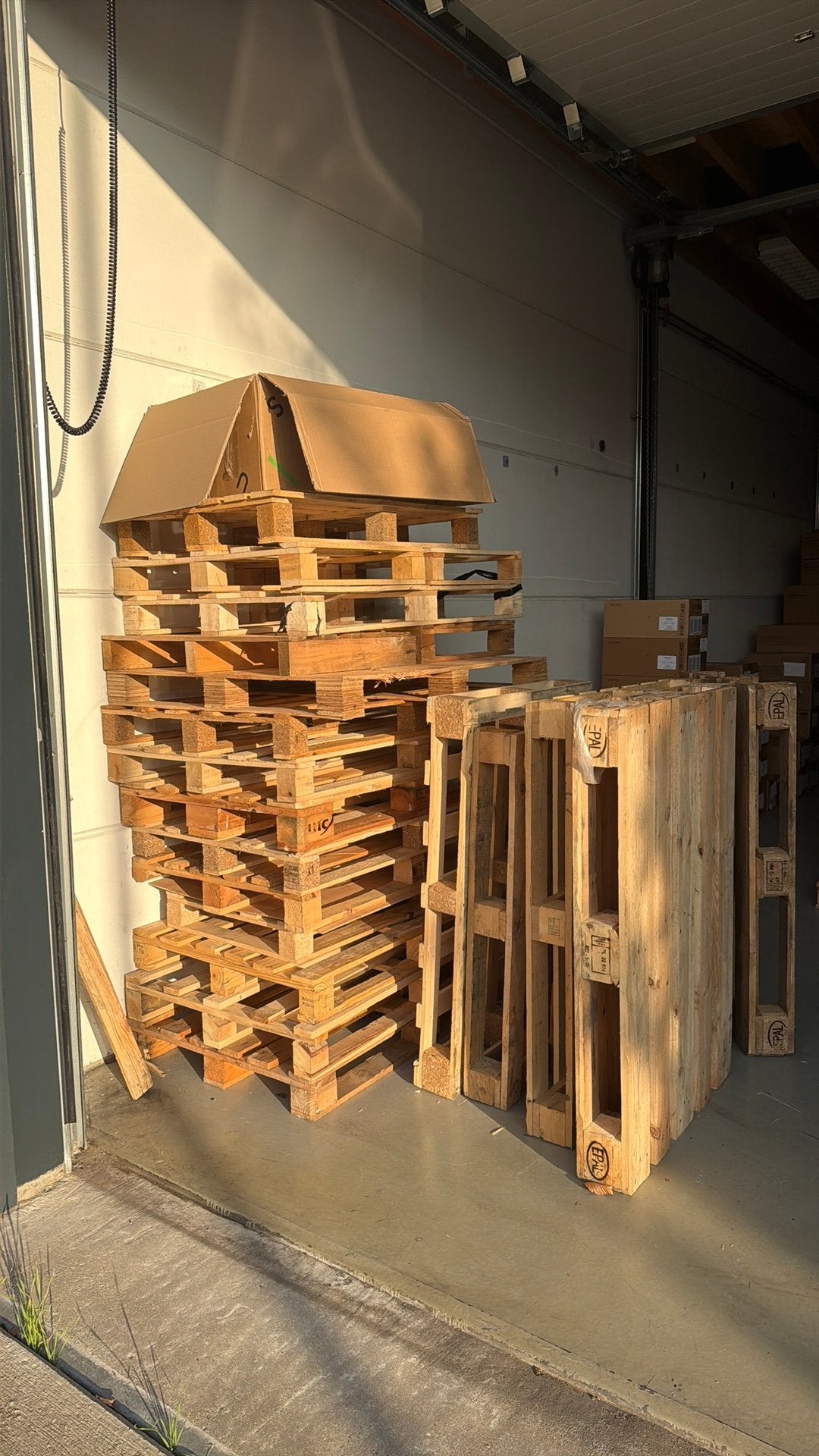 Gratis afhalen stapel pallets, Doe-het-zelf en Verbouw, Ophalen, Zo goed als nieuw, 50 mm of meer, Pallet