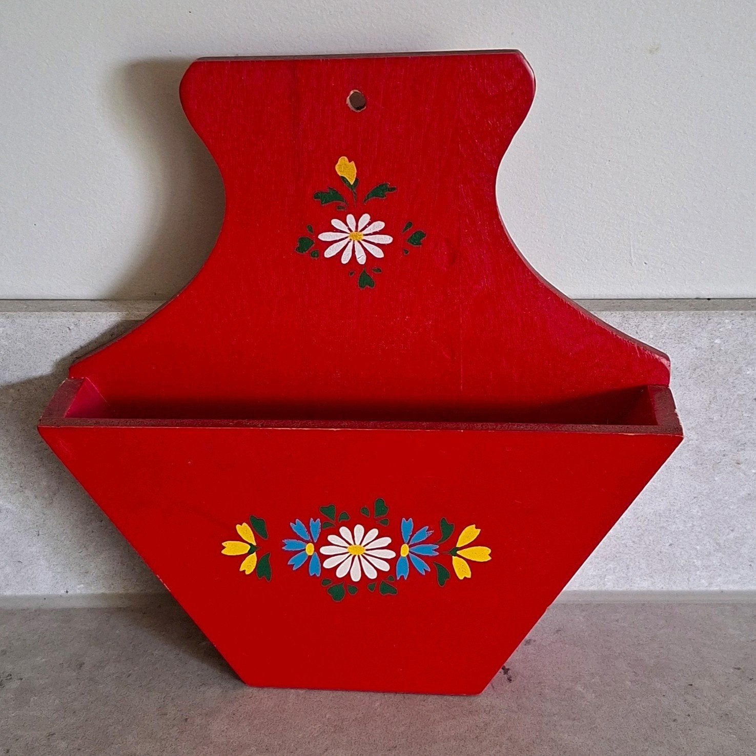 Retro houten koffiefilterhouder met bloemmotief, Overige materialen, Gebruikt, Overige typen, Ophalen of Verzenden
