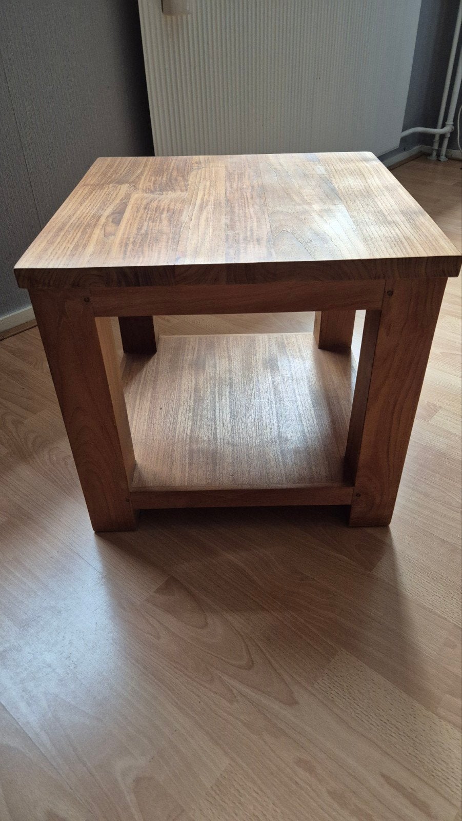 Teakhouten bijzet tafeltje, Ophalen of Verzenden, Vierkant, Minder dan 55 cm, 45 tot 60 cm