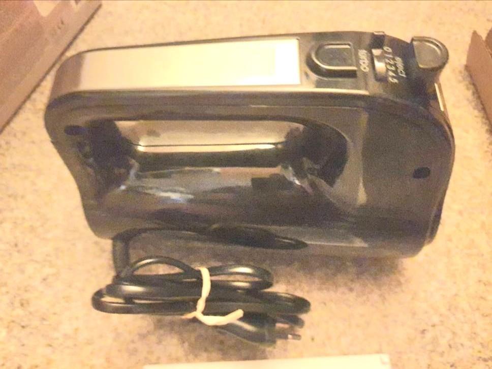 Vrijwel nieuwe Hema handmixer zwart, gardes defect, Witgoed en Apparatuur, Keukenmixers, Minder dan 1 liter, Ophalen of Verzenden