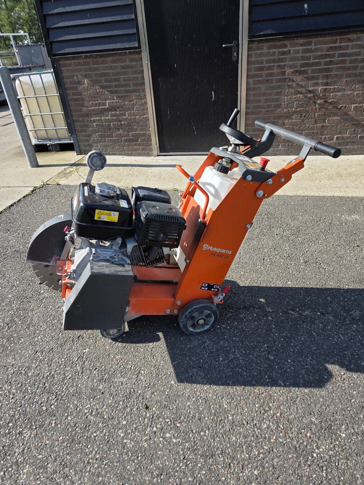 Foto 2 van husqvarna FS 400 LV betonzaag