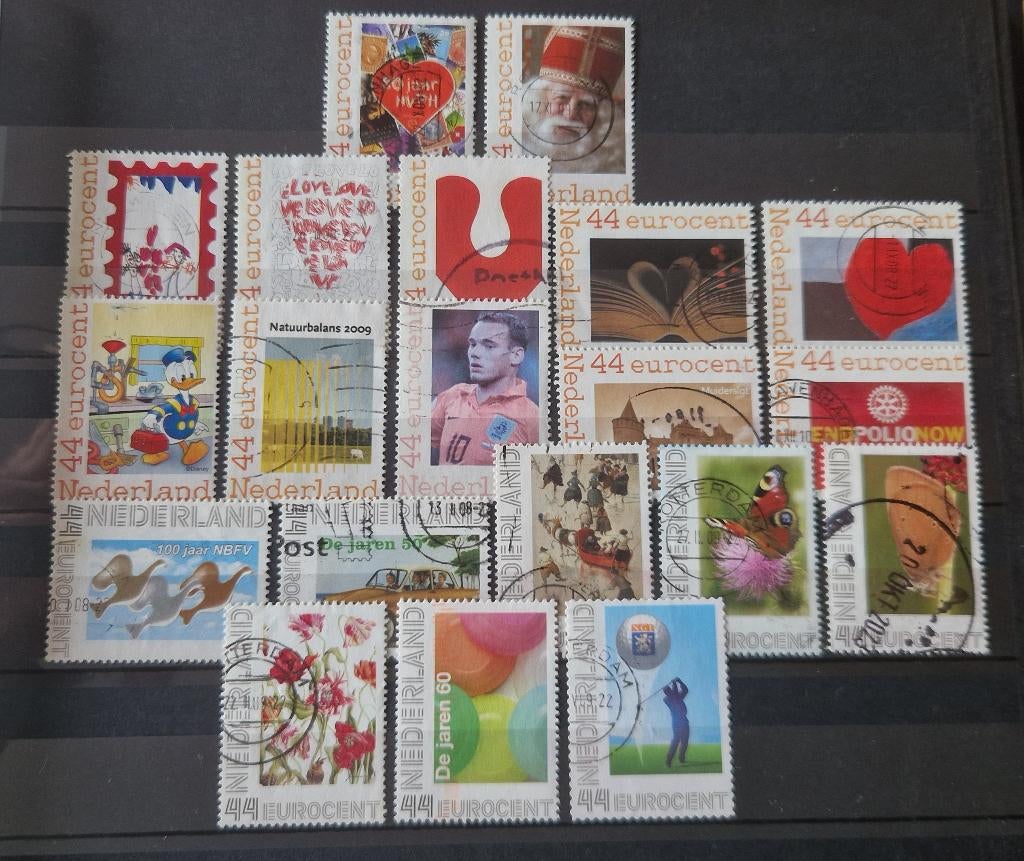 NVPH 2562 en 2563 in varianten., Postzegels en Munten, Verzenden, Na 1940, Gestempeld