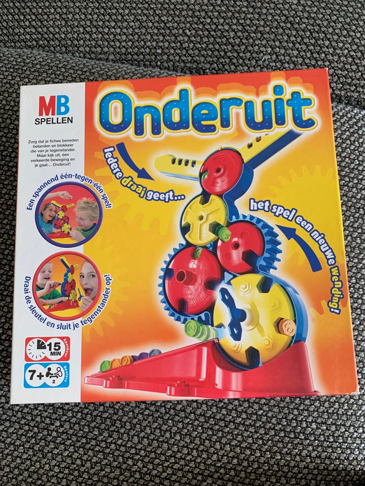 Spel ‘Onderuit’, Ophalen of Verzenden, Zo goed als nieuw