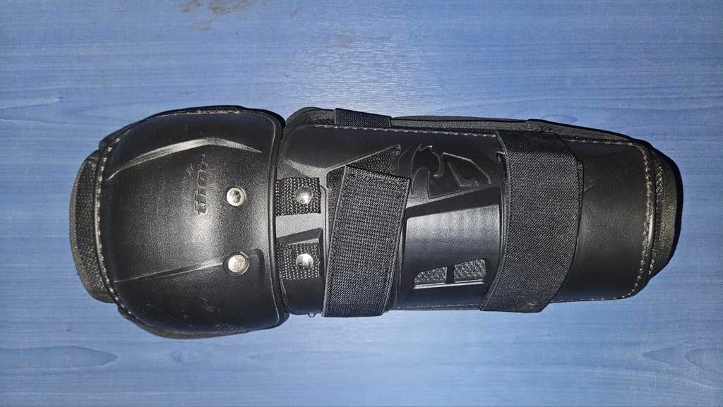 Thor kniebescherming motorcross, Motoren, Kleding | Motorkleding, Ophalen of Verzenden