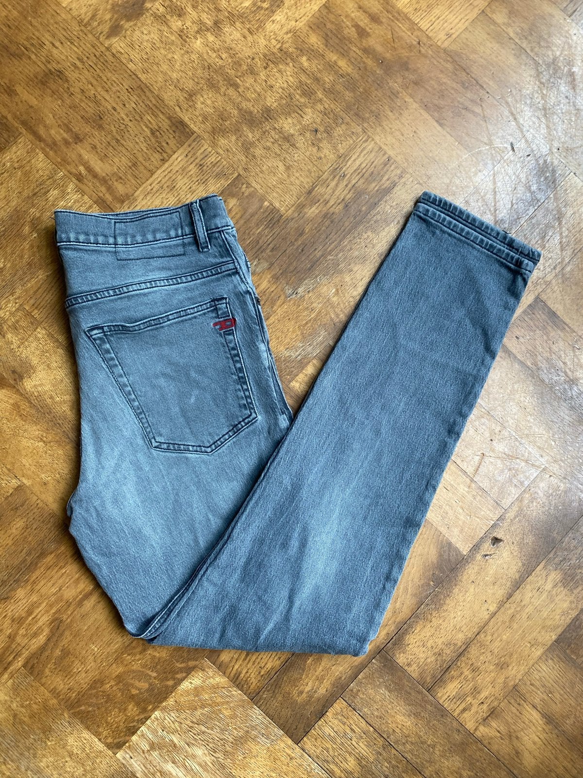 Diesel D-FINING Regular Tapered Jeans W29 L32 Grijs, Kleding | Heren, Spijkerbroeken en Jeans, Ophalen of Verzenden, Gedragen
