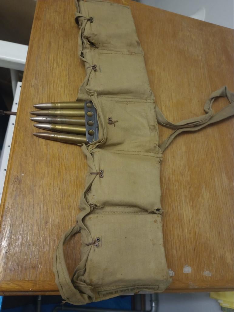 Vintage munitieband voor patronen - WOII militaria, Verzamelen, Ophalen of Verzenden, Overige soorten, Overige gebieden, Overige typen