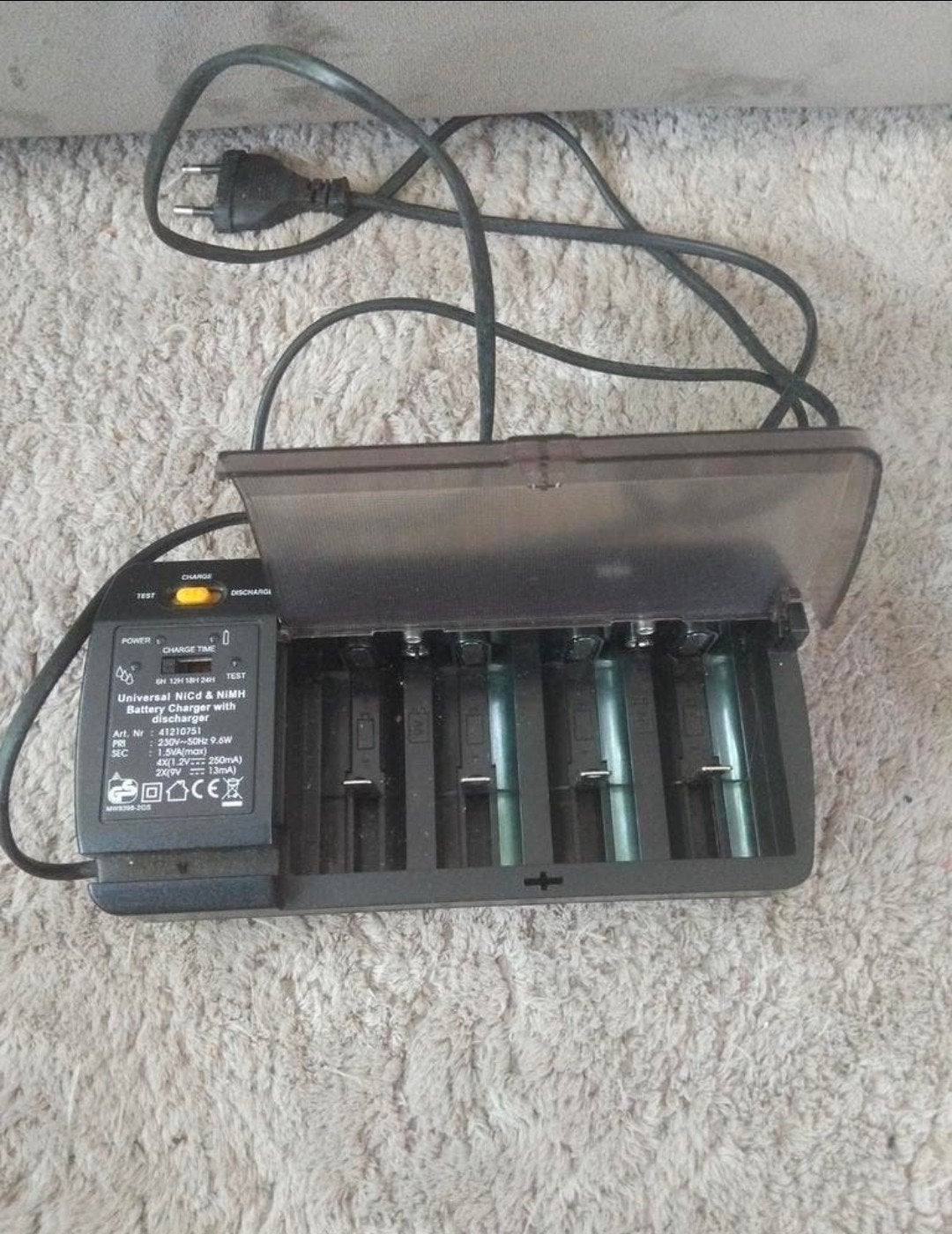 Hema batterij oplader prijs €2,50, Ophalen of Verzenden