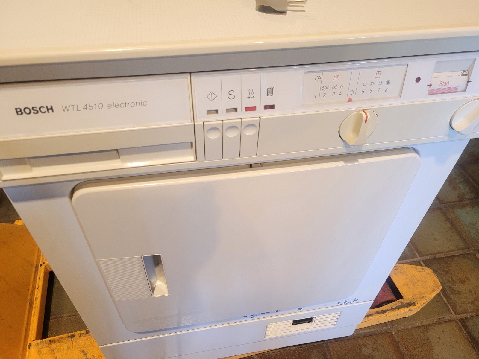Boch condensdroger, Witgoed en Apparatuur, Ophalen, 6 tot 8 kg, Zo goed als nieuw, Voorlader