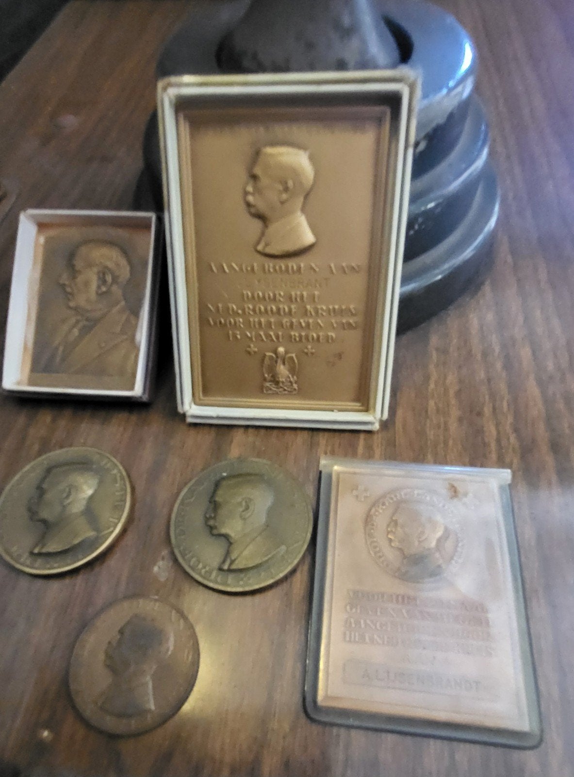 6 Oude Zware Bloedgevers Plaquettes - 3 Nieuw in Verpakking, Ophalen of Verzenden, Overige materialen, Nederland