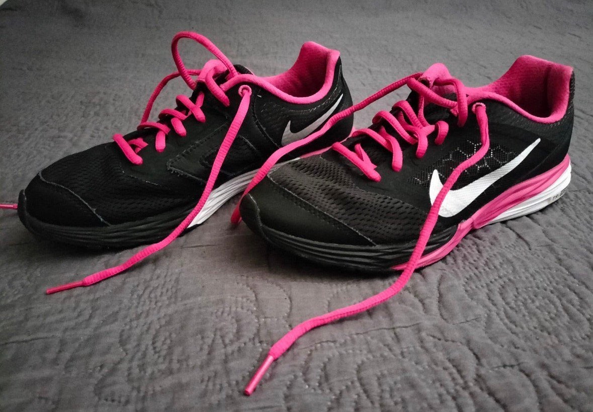 Nike schoenen maat 38,5, Ophalen of Verzenden, Zo goed als nieuw, Sneakers of Gympen