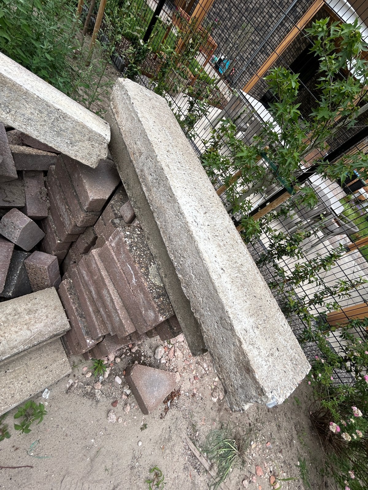 Dikke betonranden stoepranden 27 stuks, Ophalen, Gebruikt, Overige typen, Minder dan 5 m²