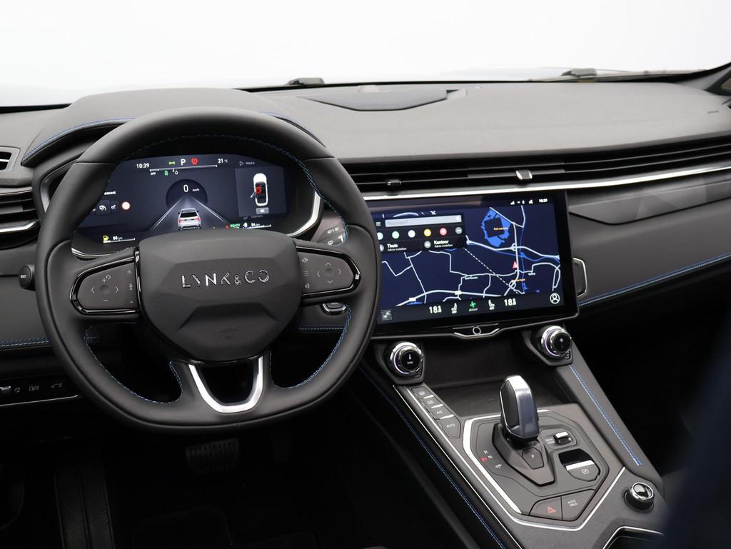 Lynk & Co 01 1.5 / Carplay / Camera / Adaptive Cruise / Pano, Stof, Euro 6, Blauw, 120 €/maand