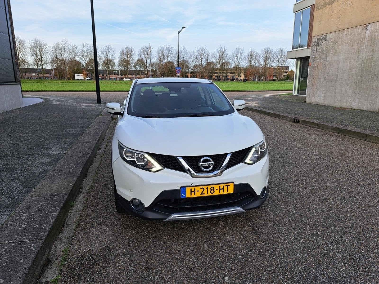 Nissan Qashqai 1.2 Dig-t 85KW 2WD 2014 Wit, Auto's, Nissan, Voorwielaandrijving, 4 cilinders, Wit, 1200 kg