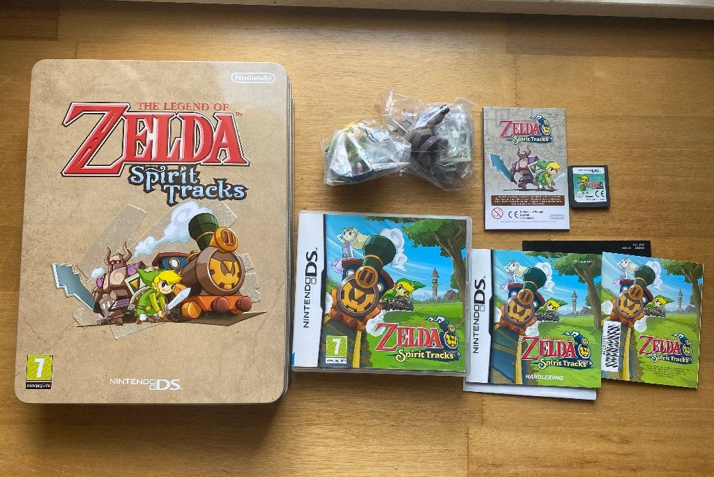 The legend of zelda spirit tracks tin edition ds, Spelcomputers en Games, 1 speler, Racen en Vliegen, Ophalen of Verzenden, Zo goed als nieuw