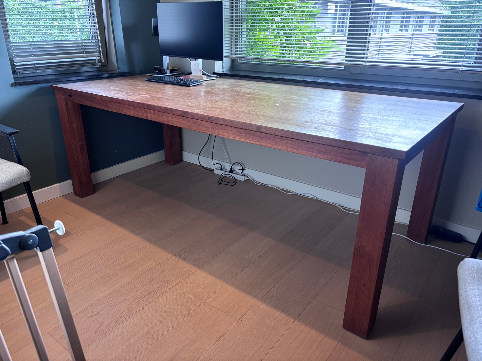 Robuuste eettafel 200x100 cm van zeer goede kwaliteit, Ophalen, Gebruikt, 100 tot 150 cm, 200 cm of meer