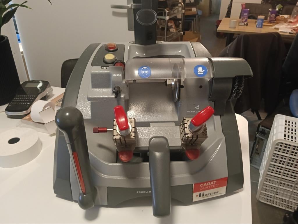 Sleutelmachine Carat C4, Ophalen, Zo goed als nieuw, 1000 watt of meer