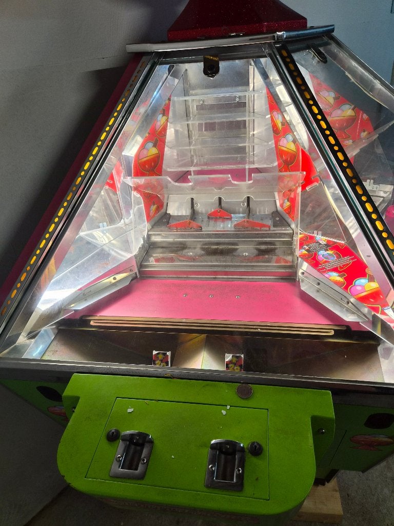 3 persoons muntenschuiver Butti Frutti – kermisautomaat, Overige munten, Ophalen, Gebruikt, Met sleutels