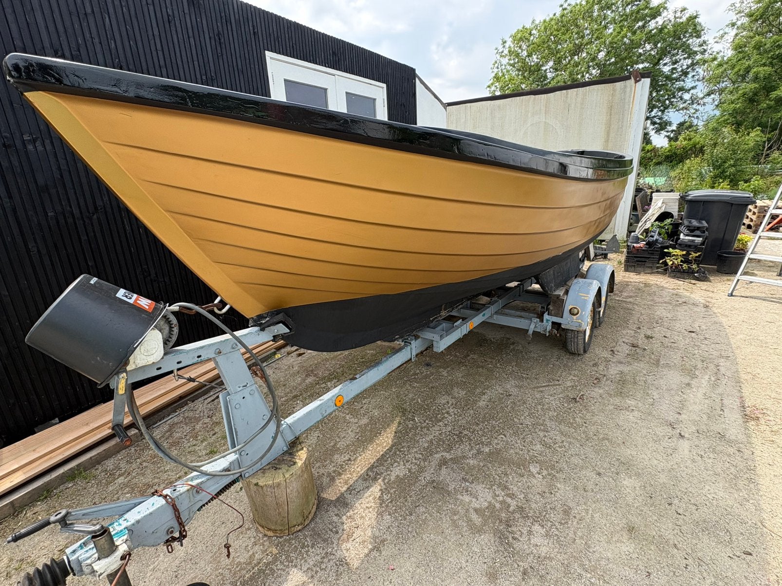 Super mooie bijna 6 meter ruime polyester sloep, Watersport en Boten, Sloepen, Ophalen, Gebruikt, Binnenboordmotor, 10 pk