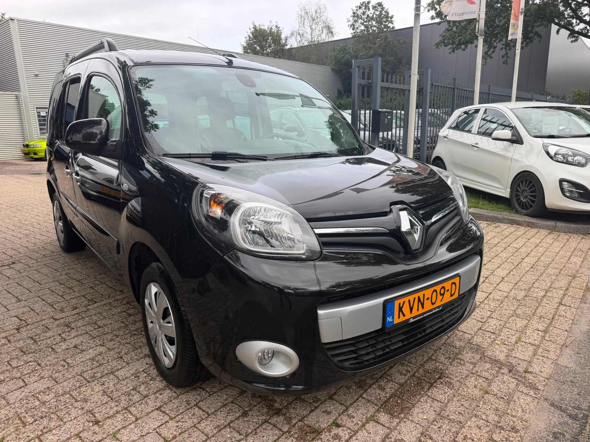 Renault Kangoo Family 1.2 TCe automaat, airco, cruise, elec, Auto's, Stof, Gebruikt, 4 cilinders, Met garantie (alle)