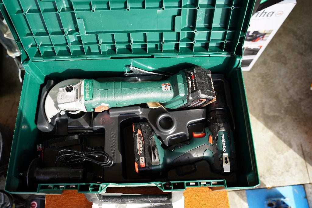 Foto 3 van Metabo accuboormachine en haakse slijper set - Nieuw