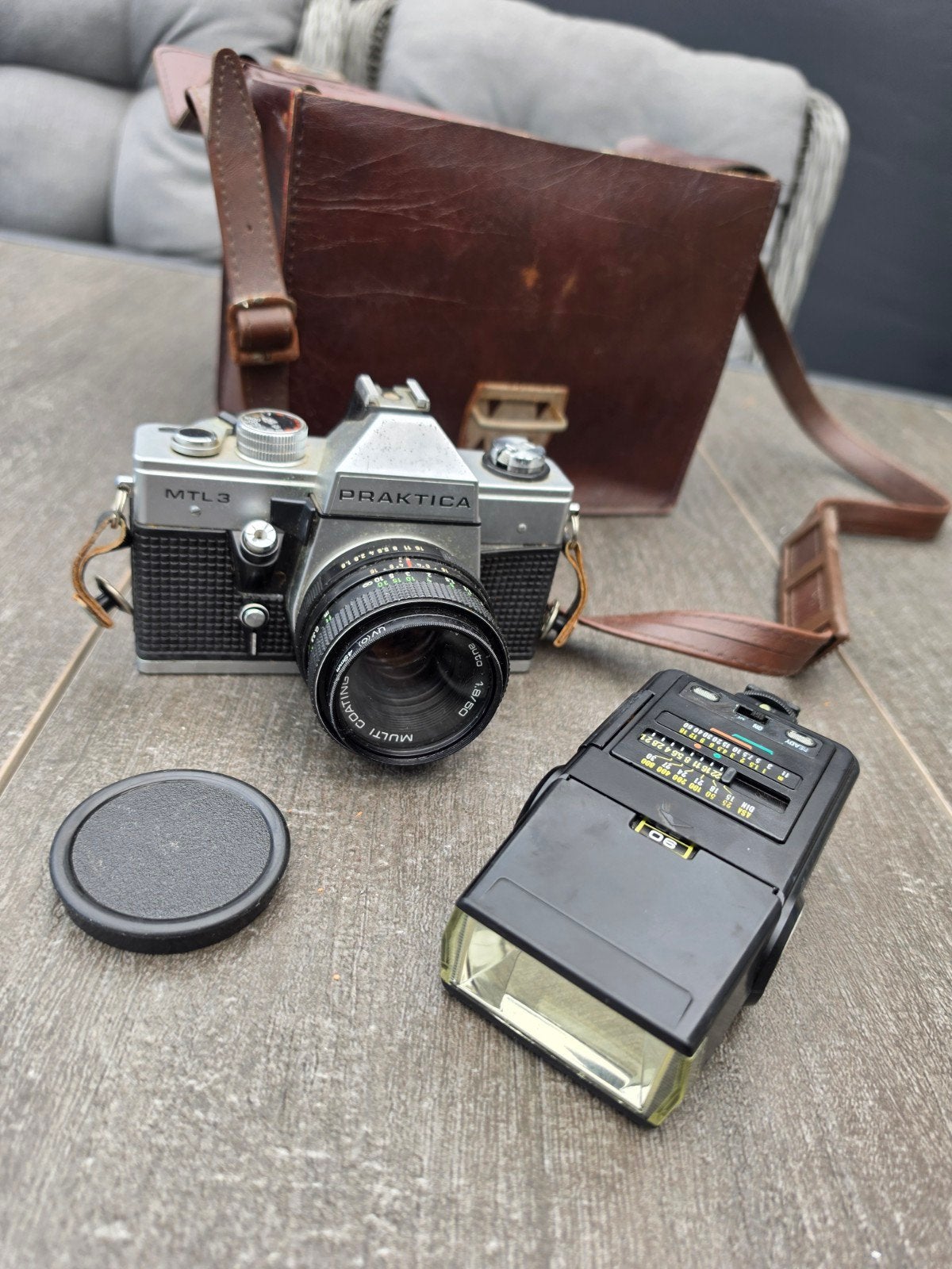 Praktica MTL 3 Spiegelreflexcamera met tas en flitser, Audio, Tv en Foto, Fotocamera's Analoog, Ophalen of Verzenden