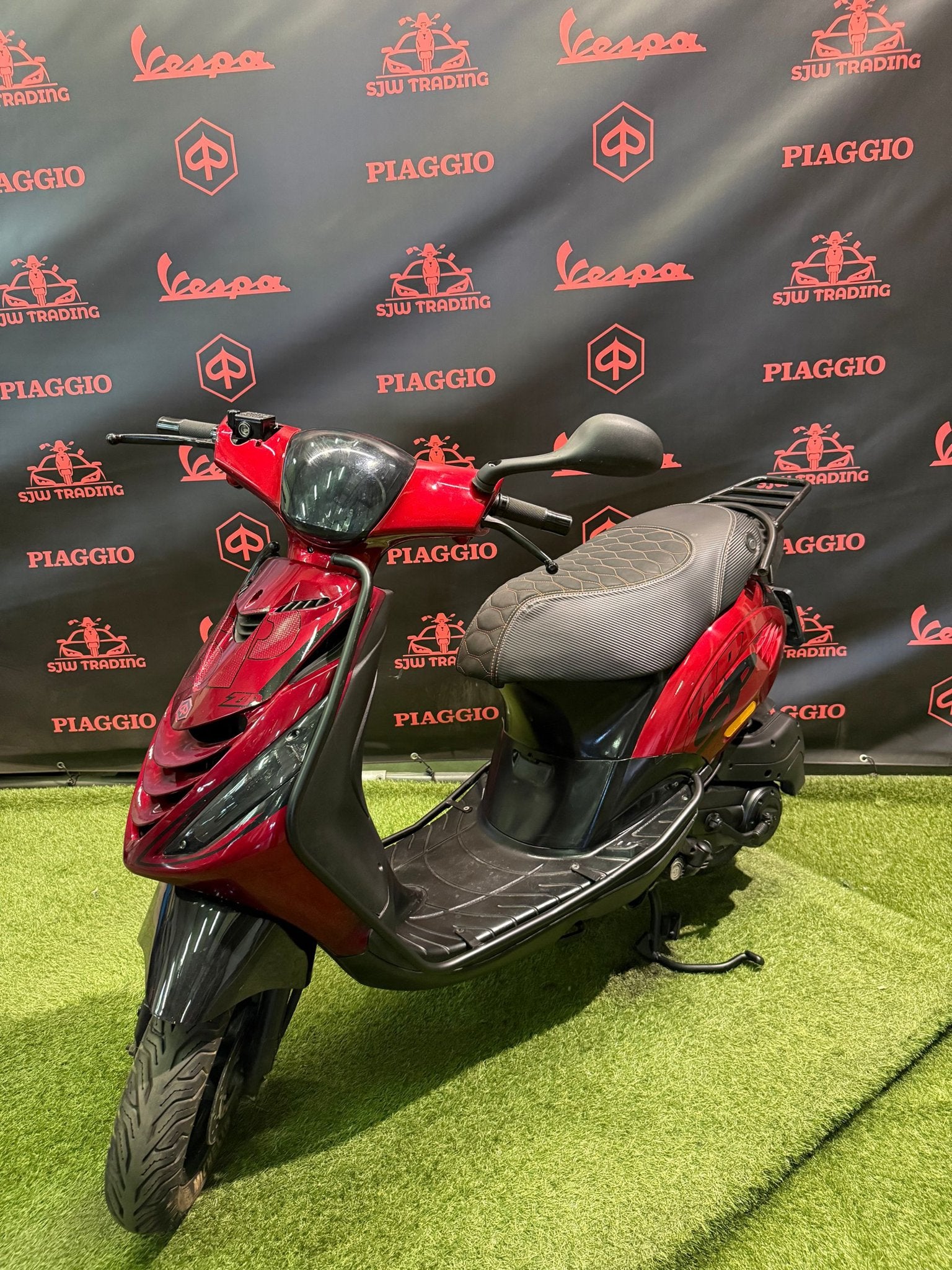 Piaggio Zip 2013 Brom! SP Candy Red / Led Verlichting, Maximaal 45 km/u, Zip, Ophalen of Verzenden