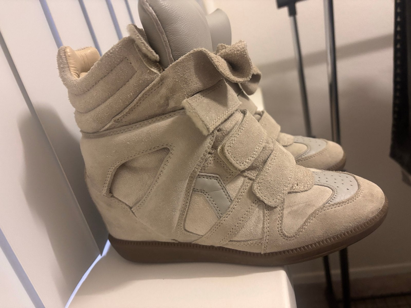 Isabel Marant Bekett sneakers maat 38 Ecru, Kleding | Dames, Verzenden, Gedragen, Beige, Sneakers of Gympen
