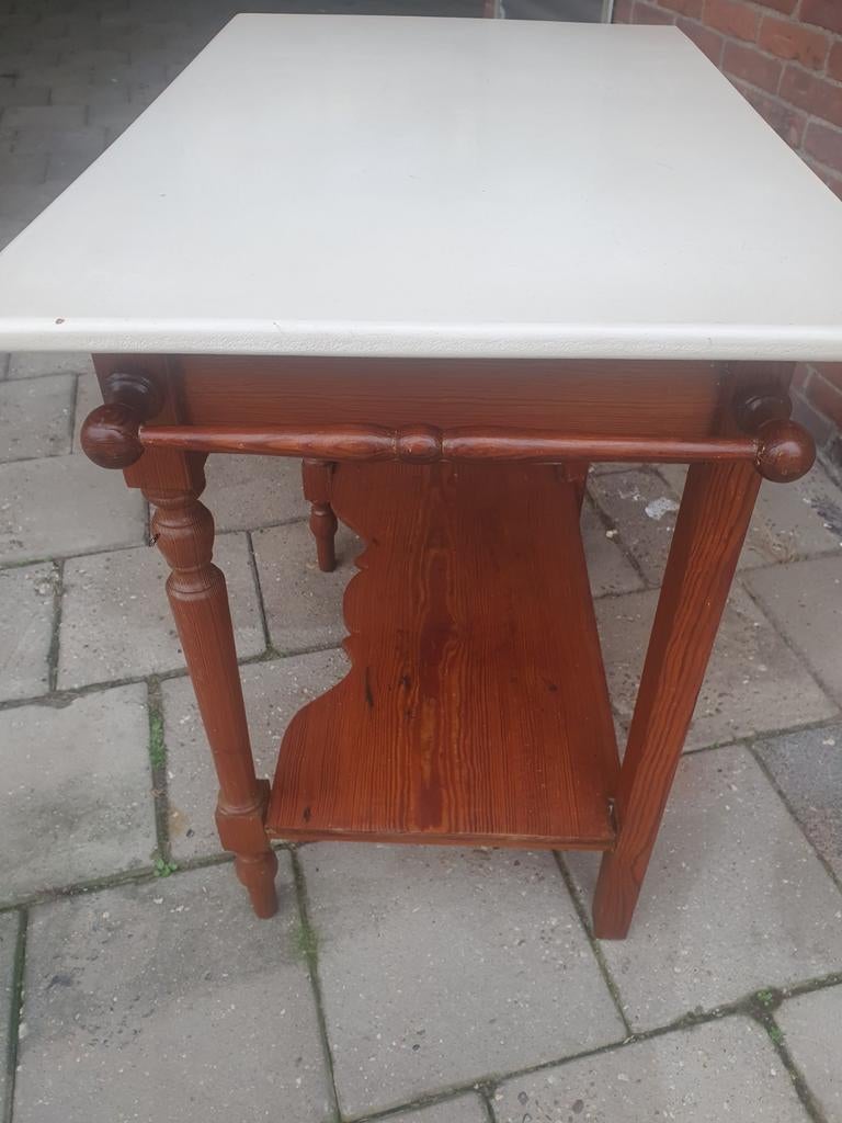 Vintage Badkamer tafeltje, Huis en Inrichting, Badkamer | Badkamermeubels, Ophalen, (Half)hoge kast, Gebruikt, 50 tot 100 cm