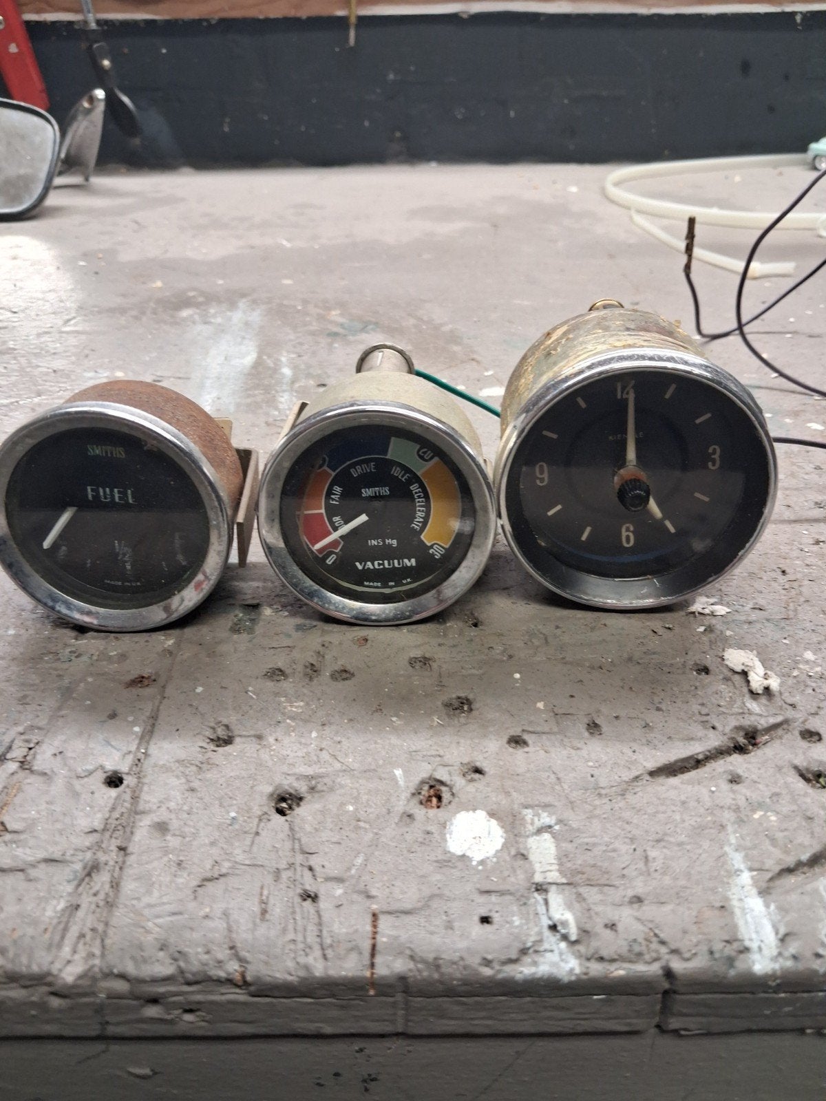 Vintage Smiths Meters: Brandstof, Vacuüm, Klok perstuk 30., Auto-onderdelen, Ophalen of Verzenden, Gebruikt, Universele onderdelen