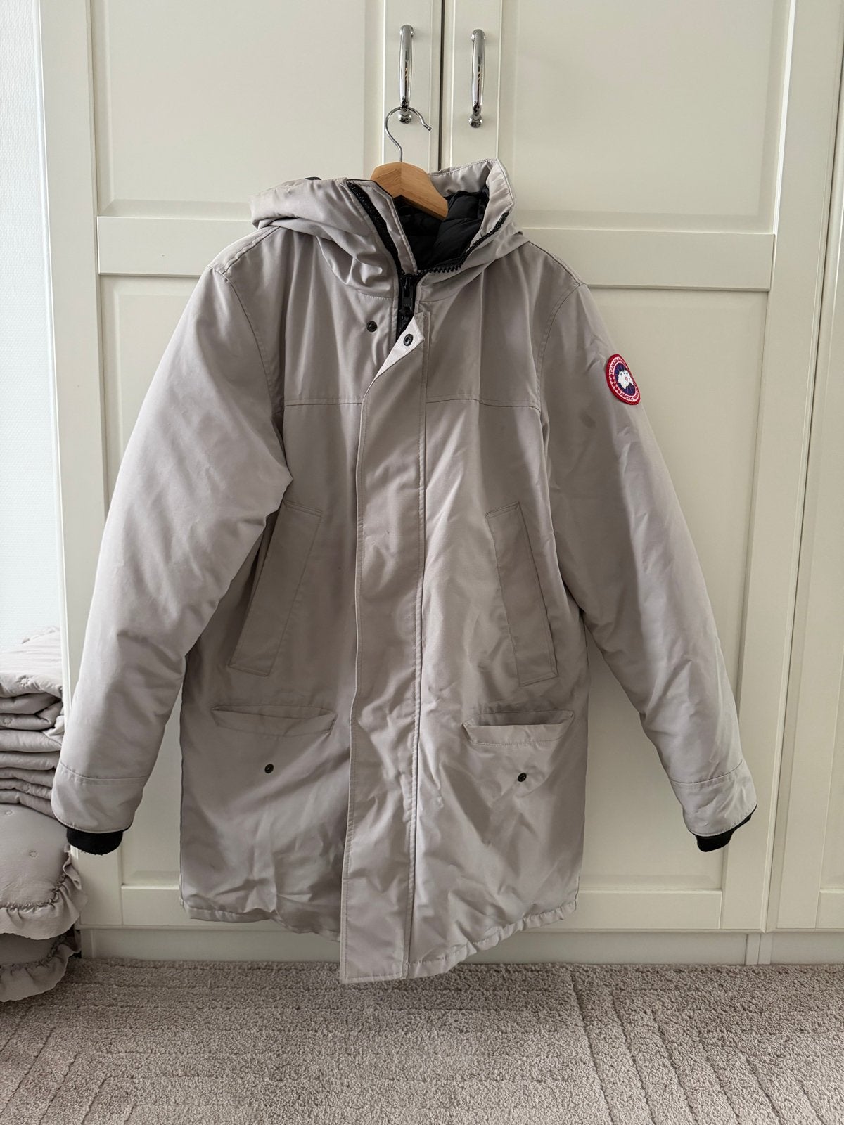 Canada Goose Parka - Lichtgrijs - Maat M, Kleding | Heren, Ophalen of Verzenden, Gedragen, Maat 48/50 (M), Grijs