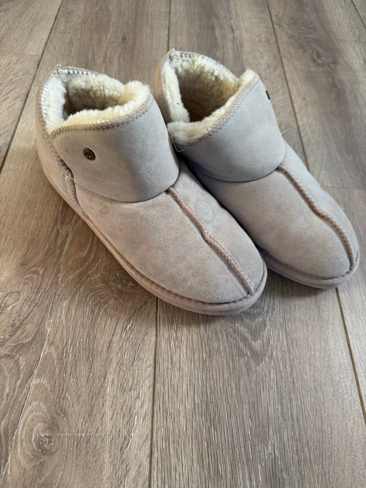 Comfortabele Warmbat pantoffels, maat 41, Kleding | Dames, Schoenen, Ophalen of Verzenden, Gedragen, Roze, Pantoffels of Sloffen