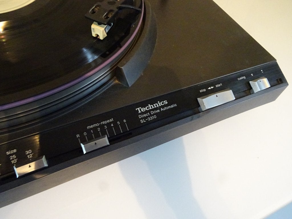 Platenspeler Technics Direct Drive SL-3310, Audio, Tv en Foto, Platenspelers, Gebruikt, Pitch-regelaar, Ophalen of Verzenden, Platenspeler