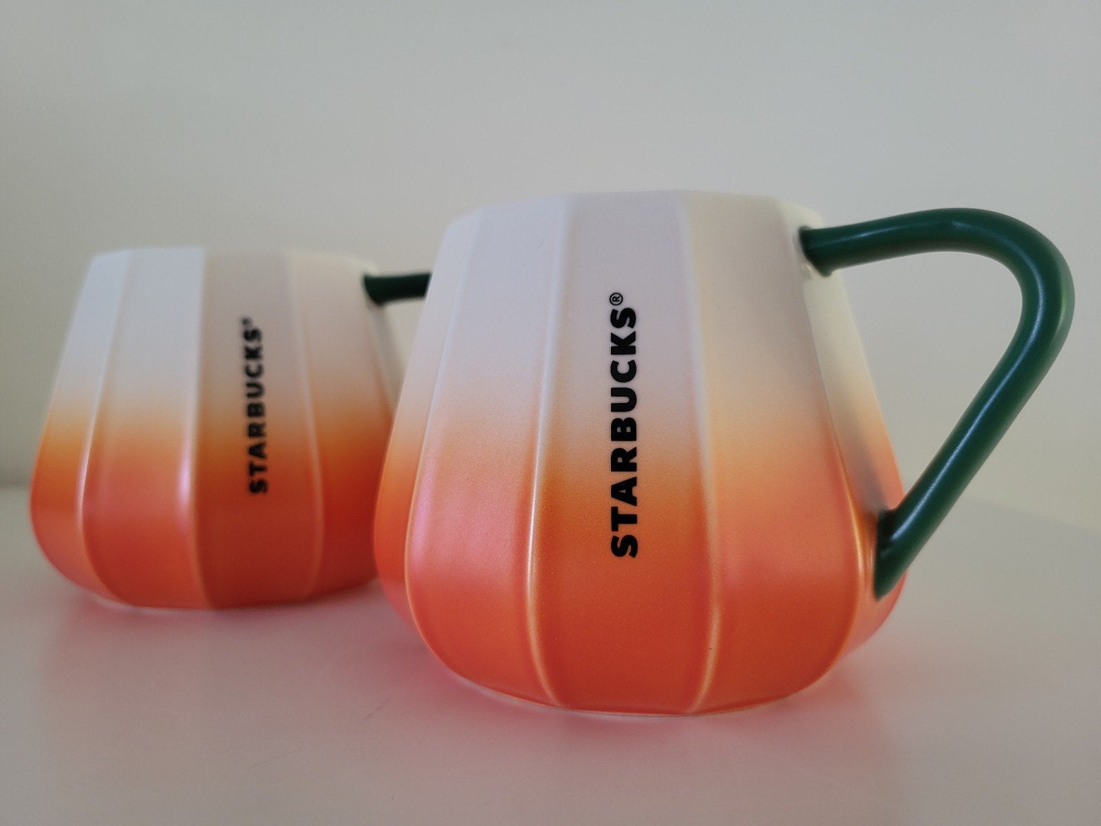 2 Starbucks bekers pompoen / Halloween, ombré, nieuw, Huis en Inrichting, Nieuw, Ophalen of Verzenden, Overige stijlen, Starbucks