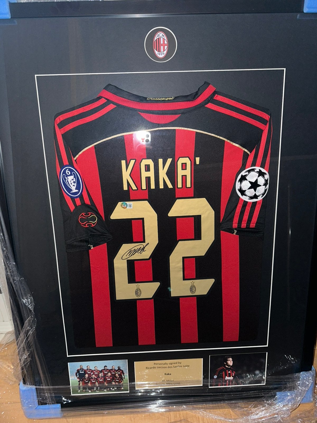 Kaka AC milan shirt gesigneerd & ingelijst + COA, Verzamelen, Sportartikelen en Voetbal, Ophalen of Verzenden, Zo goed als nieuw