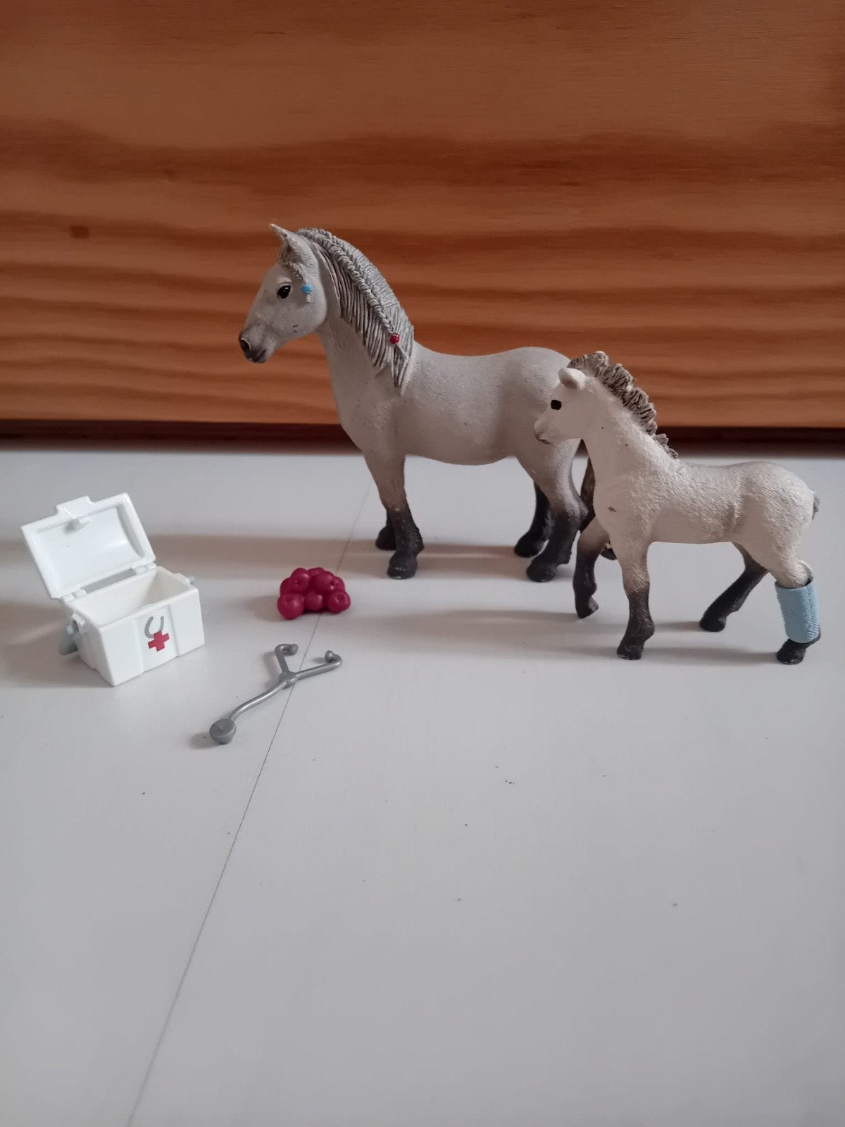 Schleich horse club, IJslander merrie met veulen, Ophalen of Verzenden, Zo goed als nieuw, Jongen of Meisje