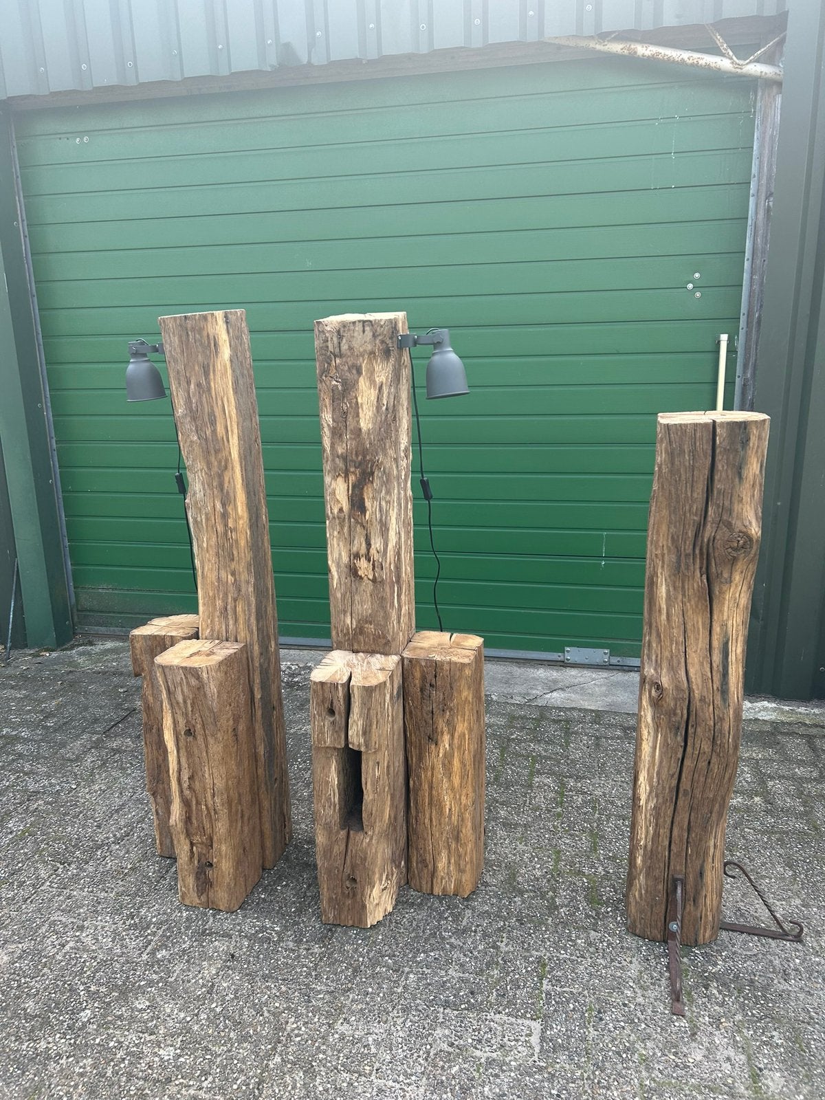 Eiken houten. Pilaren nachtkastje kapstok gebinten vloerlamp, Ophalen, Gebruikt