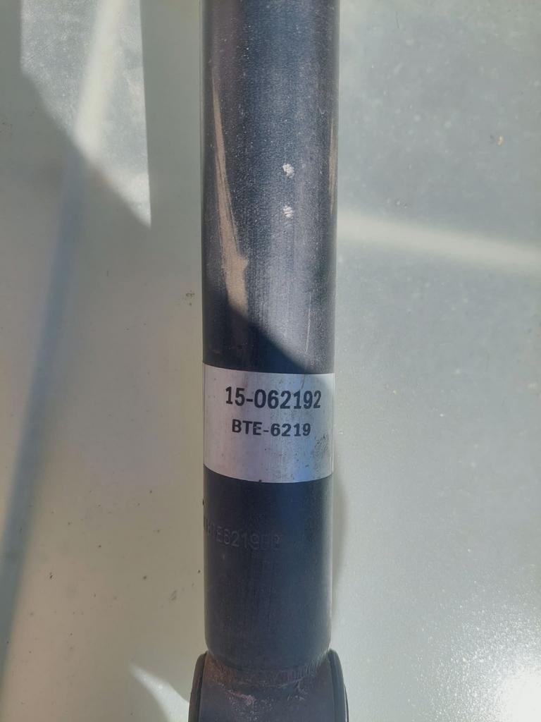 Golf 2  Bilstein achterschokdempers., Ophalen