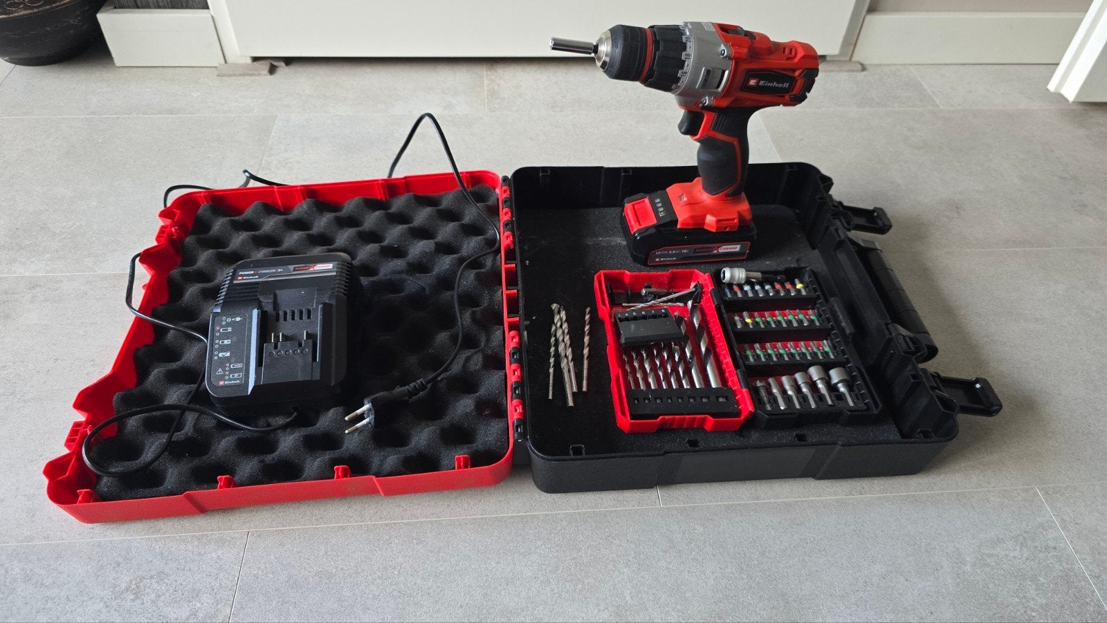 Einhell Accu Boor- en Schroefmachine met Accessoires