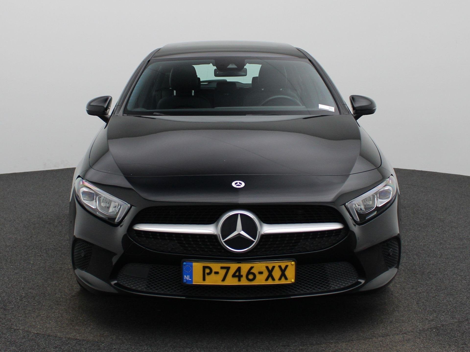 Mercedes-Benz A-klasse 180 Business Line VERWACHT !, Auto's, 12 maanden, Gebruikt, 4 cilinders, Zwart