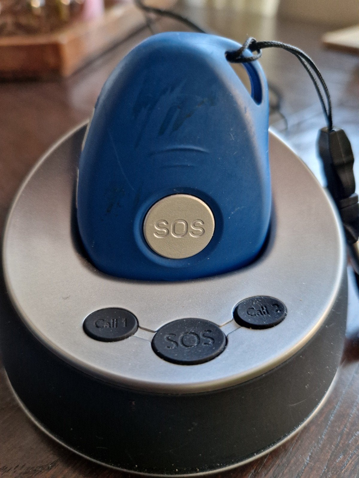 Wuzzi Alert Pebbles Mobiele Alarm SOS-knop - Blauw, Ophalen of Verzenden, Gebruikt