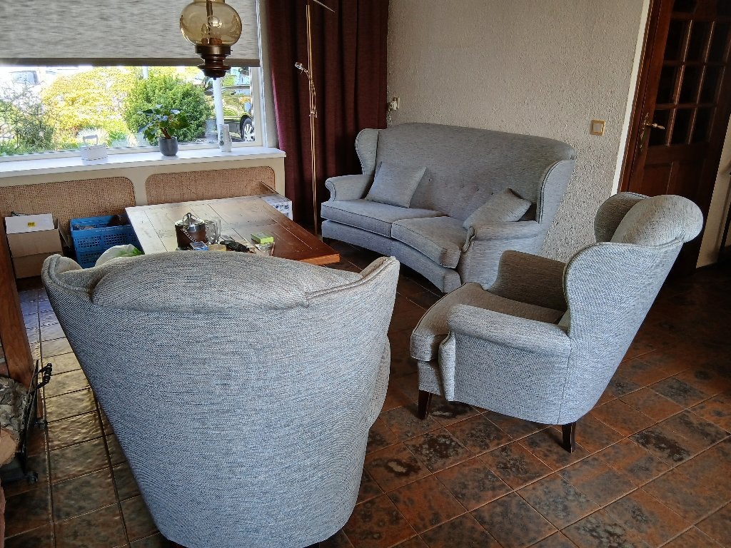 Zithoek Bank en Fauteuils, Ophalen