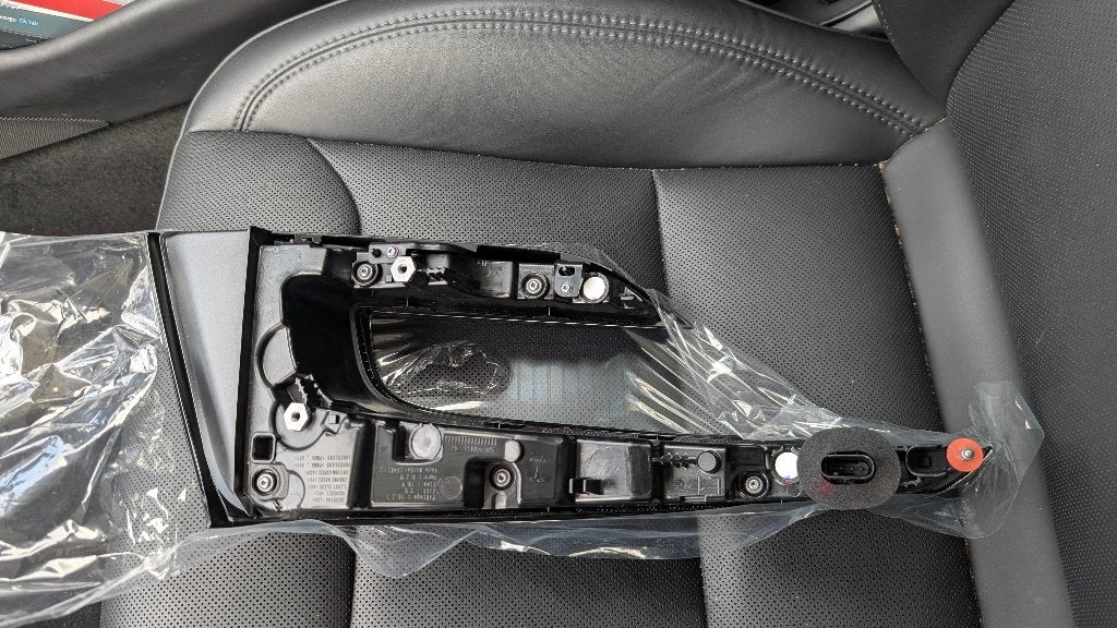Foto 3 van Tesla Model 3 achterlicht links nieuw